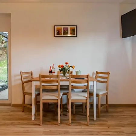 Schwarzwald 1 Bedroom شقة *